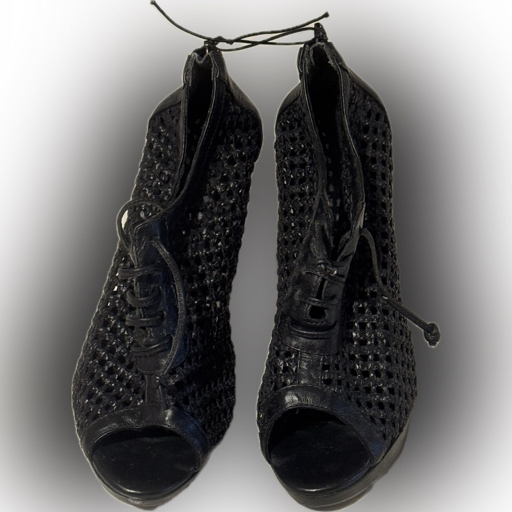🌹 GRAB THEM ✨ Black Peep-toe Lace-Up High Heel Women's Shoes 👠